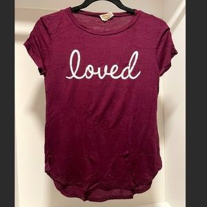 NWOT - New maroon top graphic t size XS